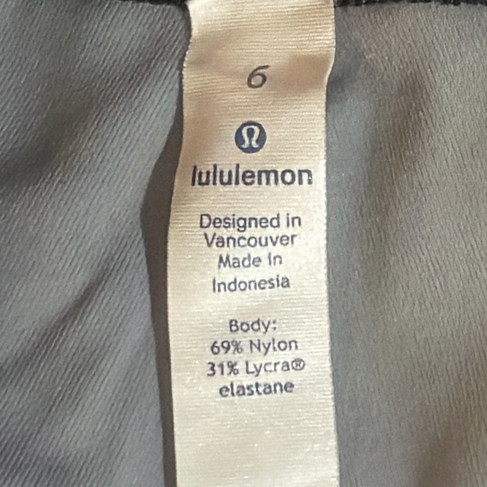 Lululemon Wunder Under Low-Rise Tight in the Frozen Flourish Multipattern Size 6 - Picture 2 of 5